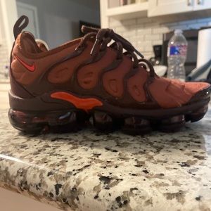 Nike Vapor Max Plus (Burnt Orange)